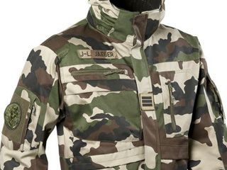 Vêtement militaire - Boutique Armée : vente tenue, uniforme, habit,  accessoires - Rhinodéfense